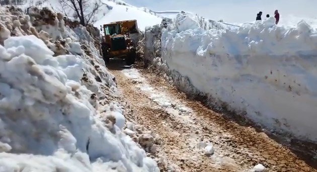 Bingöl’de Ramazan Ayında Kar Mesaisi