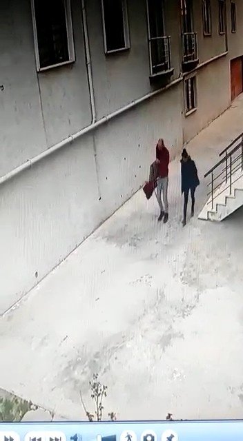 El Ele Geldiler, Çalıp Gittiler