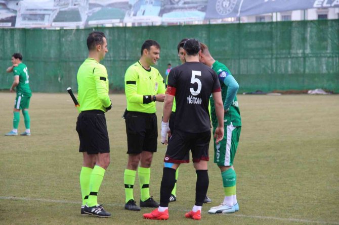 Elazığspor Kaptanı Yiğitcan Ameliyat Oldu