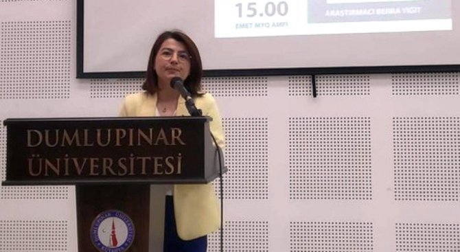 Emet Myo’da İki Seminer Birden