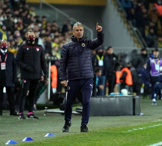 İ̇smail Kartal: "Fenerbahçe, 3 Temmuz Ve Kurşunlanma Sürecinin Halen Acısını Çekmektedir"