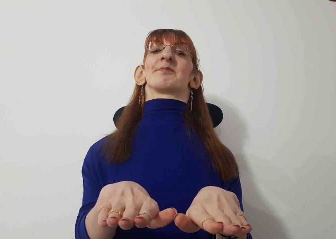 Dünyanın En Uzun Boylu Kadını Yeni Rekorlara İmza Attı