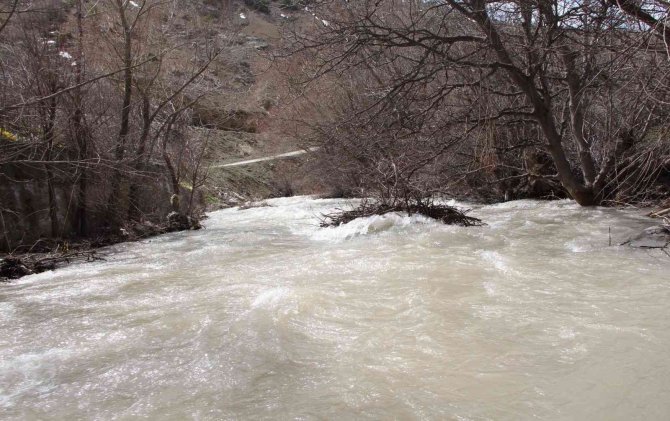 Eriyen Kar Suları, Su Kaynaklarına Umut Oluyor