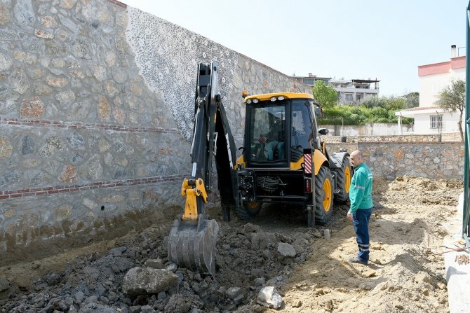 Kuşadası Doğa Tokuçoğlu’ Parkına Yakında Kavuşacak