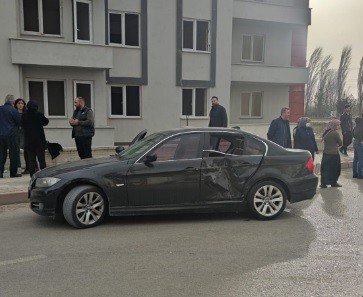 Tavşanlı’da Motosiklet İle Otomobil Çarpıştı: 2 Yaralı