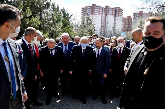 Alpaslan Türkeş, Vefatının 25’inci Yılında Kabri Başında Anıldı