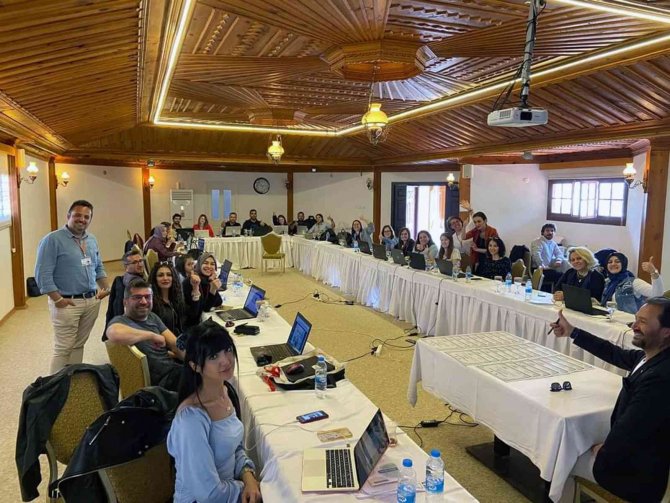 Mskü’den Öğretmenlere Teorik Ve Uygulamalı Eğitim