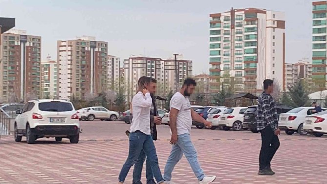 Bebeğine Şiddet Uygulayan Anne, Kızını Kaçırdığı Yere Dönerek Arabasını Aldı