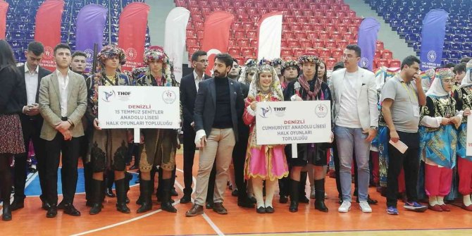 Halk Oyunlarında Denizli’ye Türkiye Şampiyonluğunu Getirdiler