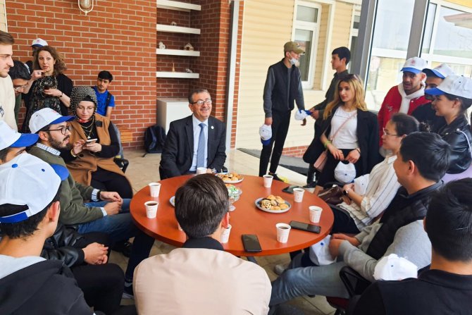 Rektör Yardımcısı Kısaç, Padam Öğrencileri İle Bir Araya Geldi