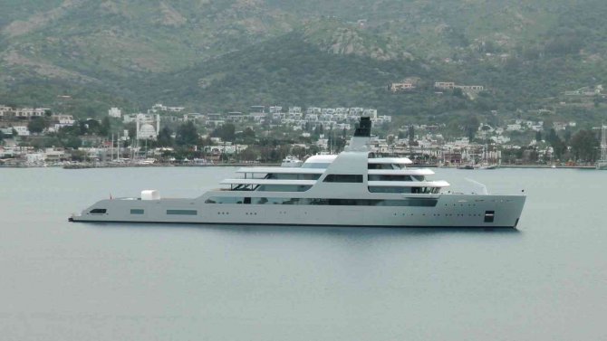 Roman Abramoviç’in Yatında Hareketlilik