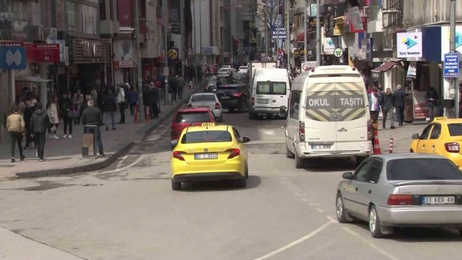Korona Virüsten 25 Gün Yoğun Bakımda Kalan Çift O Günleri Anlattı