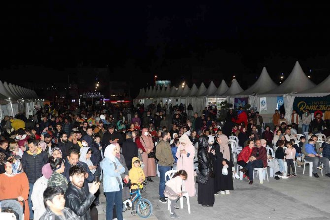 Tarık Genç Sevenleriyle Buluştu
