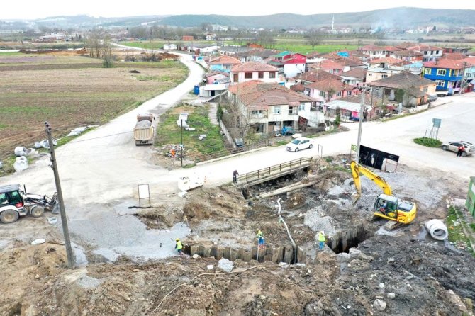 Büyükşehir’den, Söğütlü’ye 10 Milyon Tl’lik Altyapı Yatırımı