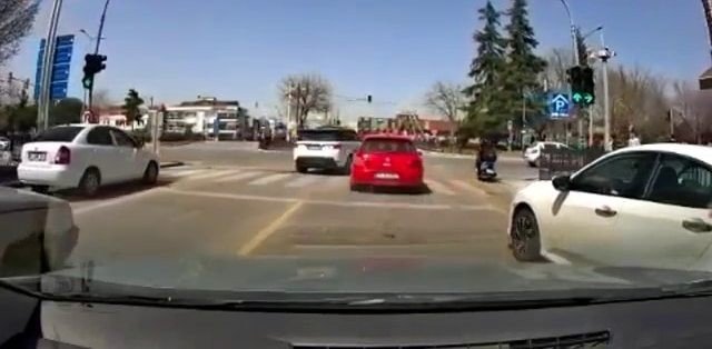 Sürücünün Hatası Kazayı Beraberinde Getirdi