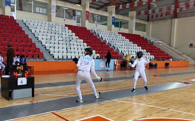 Sanko Okulları Öğrencisi Eskrimde Türkiye 5’incisi Oldu