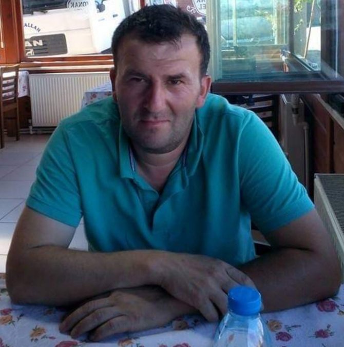 Telefonunu Uzattığı Şahıstan Ambulansı Aramasını İstedi, Hastaneye Gidemeden Hayatını Kaybetti