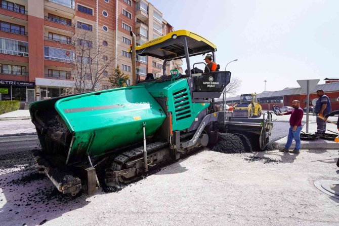 Selçuklu Belediyesi Asfalt Sezonunu Açtı