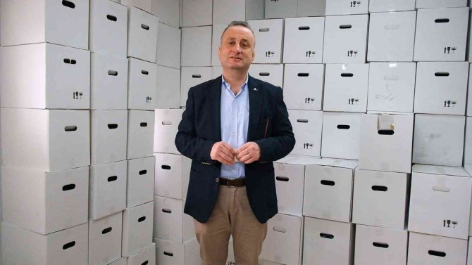 Sinop Belediyesi Gıda Kolisi Dağıtımını Sürdürüyor