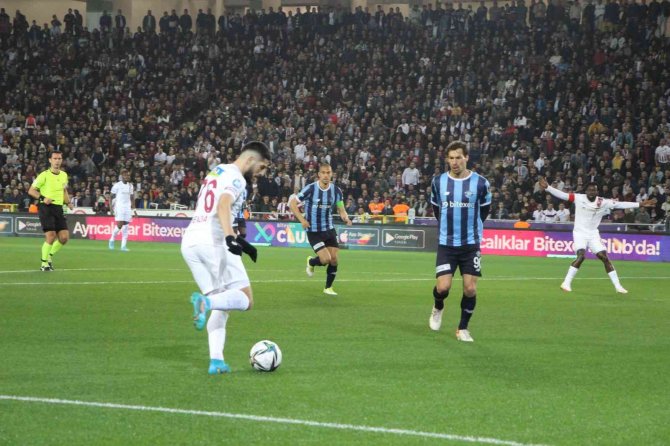 Spor Toto Süper Lig: A. Hatayspor: 0 - Adana Demirspor: 0 (İ̇lk Yarı)