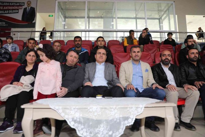 Sümbül Engelliler Rakip Tanımıyor