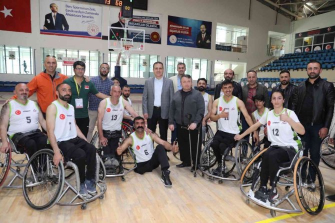 Sümbül Engelliler Rakip Tanımıyor