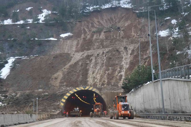 Bolu Dağı Tüneli’nde Çalışmalar Sürüyor