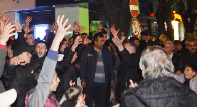 Tki̇ Tavşanlı Linyitspor’a Deplasman Dönüşü Coşkulu Karşılama