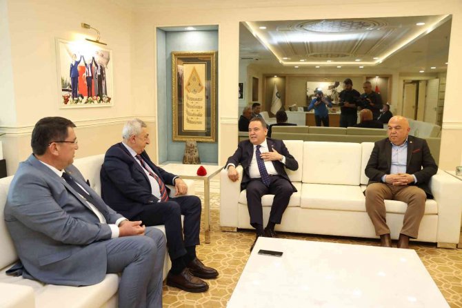 Başkan Böcek, Tesk Başkanı Palandöken İle Bir Araya Geldi