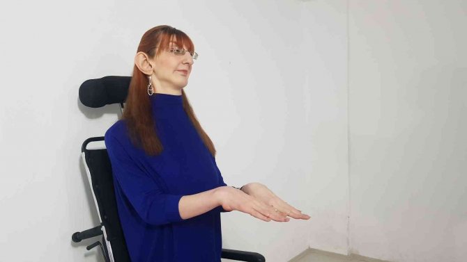 Dünyanın En Uzun Boylu Kadını Yeni Rekorlara İmza Attı
