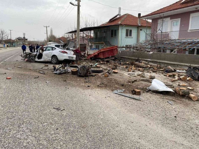Kontrolden Çıkıp Hurdaya Dönen Otomobilin Hız İbresi 200 Kilometrede Takılı Kaldı