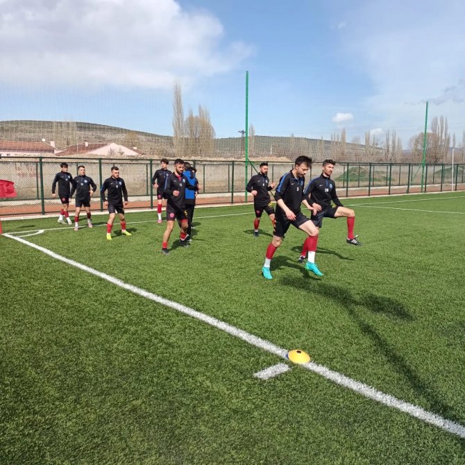1299 Bilecikspor Kulübünün Oynadığı Futbol Göz Doldurdu
