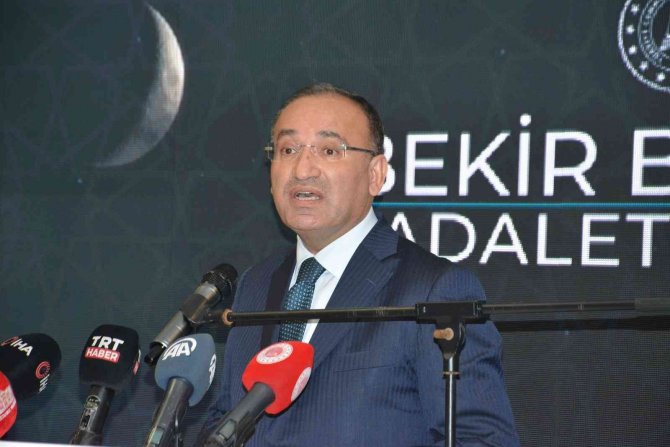 Adalet Bakanı Bekir Bozdağ: "Türk Yargısına Şaibeli Diyenler Türk Yargısına İftira Atanlardır”