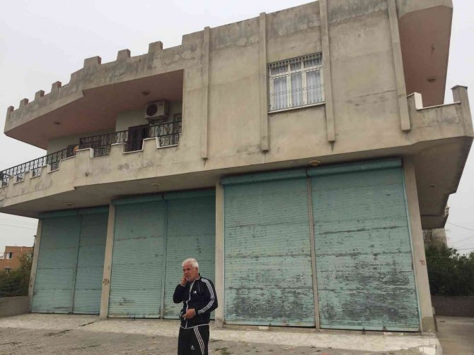 Pencereden Bakarken Gözüne Saçma İsabet Etti