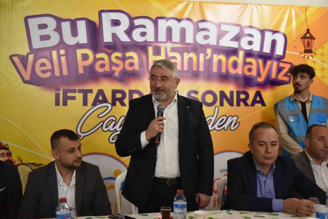 Aşgın Ve Ceylan Gençlerle İftarda Biraya Geldi