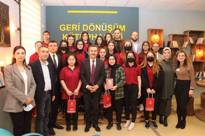 Aslan, Lise Öğrencileriyle Buluştu