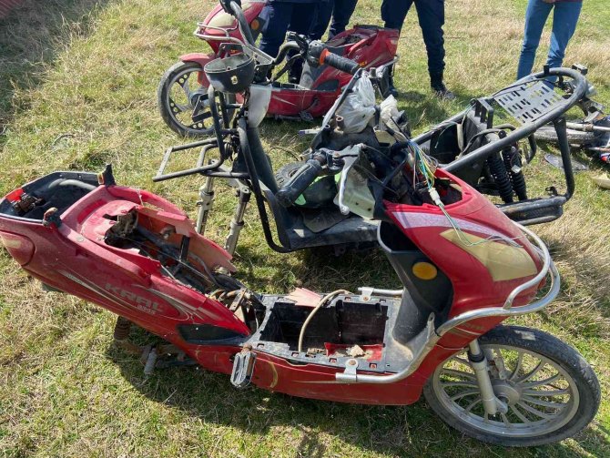 Çalıntı Motosikletleri Parçalayıp Satan Çete Güvenlik Kameralarından Yakayı Ele Verdi