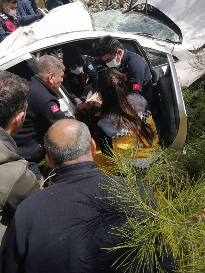 36 Saattir Kayıp Olan Öğretmen Kaza Yaptığı Arabada Bulundu