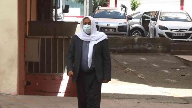 Diyarbakır’da Hdp İ̇l Başkanlığı Önünde 281’nci Aile Evlat Nöbetine Katıldı