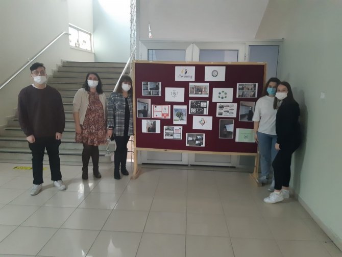 Cunda Mtal Öğrencileri “ Change Begıns Wıth Me” E-twınnıng Projesiyle Dünyaya Açılıyor