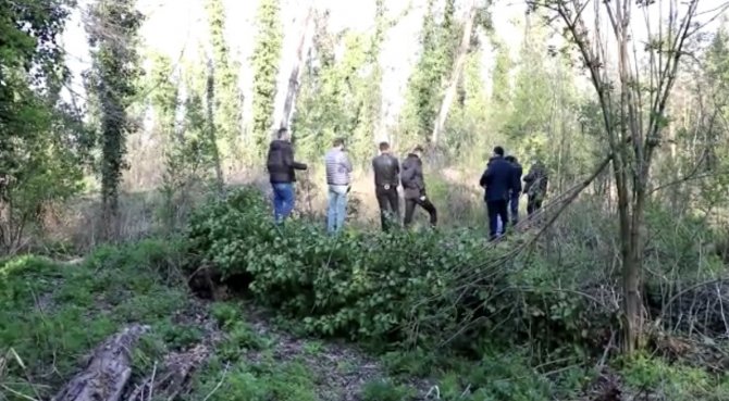 Edirne’de Kendisini Bıçaklayan Şahsı Polis Tampon Yaparak Kurtardı