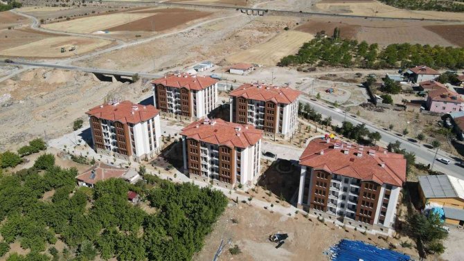 Elazığ’da 275 Depremzede Evlerine Kavuştu