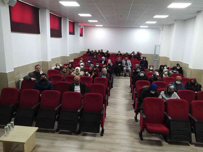Öğretmenlere "Protokol Ve Resmi Yazışma Kuralları" Konusunda Seminer Verildi