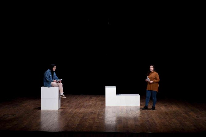 Esenyurtlu Gençler Sınavlara Tiyatro Akademisi’nde Hazırlanıyor