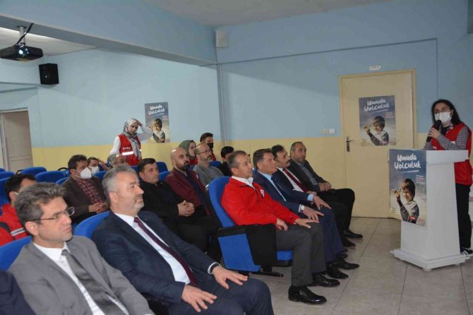 Genç Kızılay Umuda Yolculuk Projesi