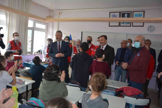 Genç Kızılay Umuda Yolculuk Projesi