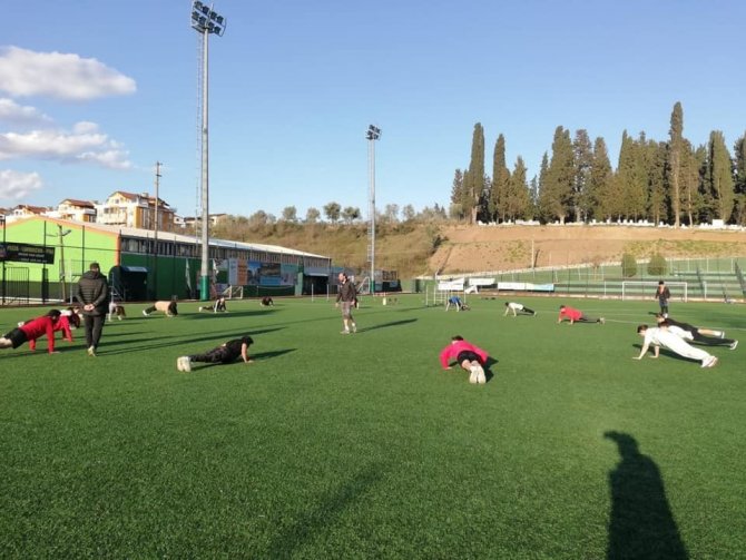 Gençler Hedeflerine Gölcük Belediyesi’nin Kurslarında Hazırlanıyor