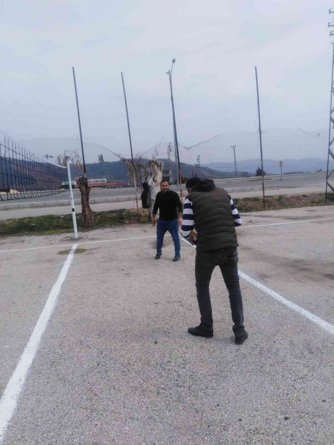 Hassa’da Voleybol Sahaları Yeniden Düzenlendi