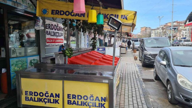 Mayın Korkusu Balıkçılar Kepenk Kapattı