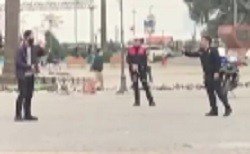 İ̇zmir Valiliği Önünde Hareketli Dakikalar